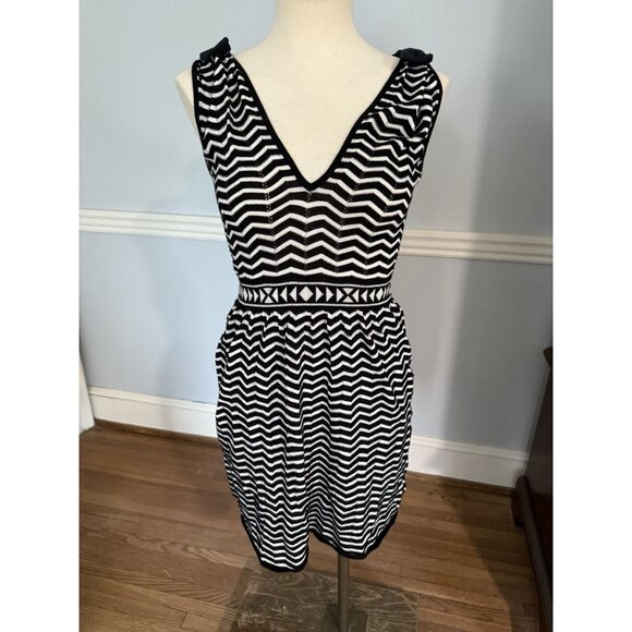M Missoni Black White Zig Zag Dress Size 2 Knit Sleeveless Women’s Small - Picture 1 of 14